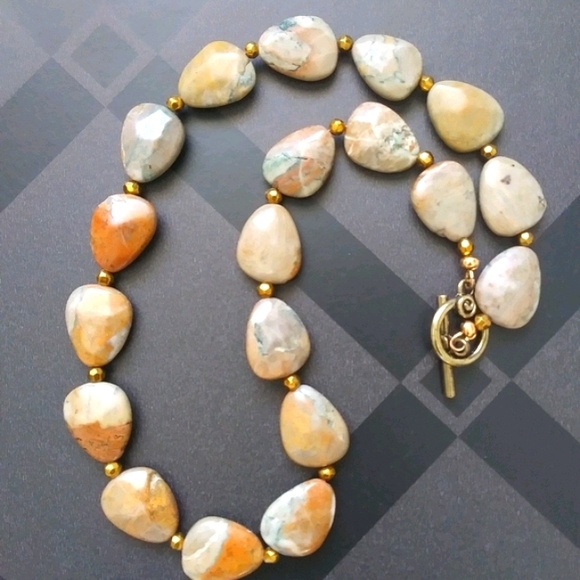 Necklace - Picture 2 of 6